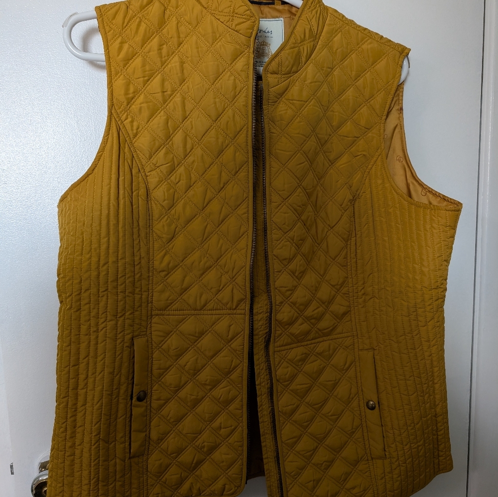 Gorgeous vest